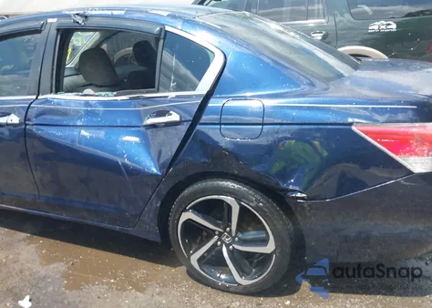 2010 Honda Accord 2.4 Lx-P из США, поврежденный, VIN 1HGCP2F42AA025817